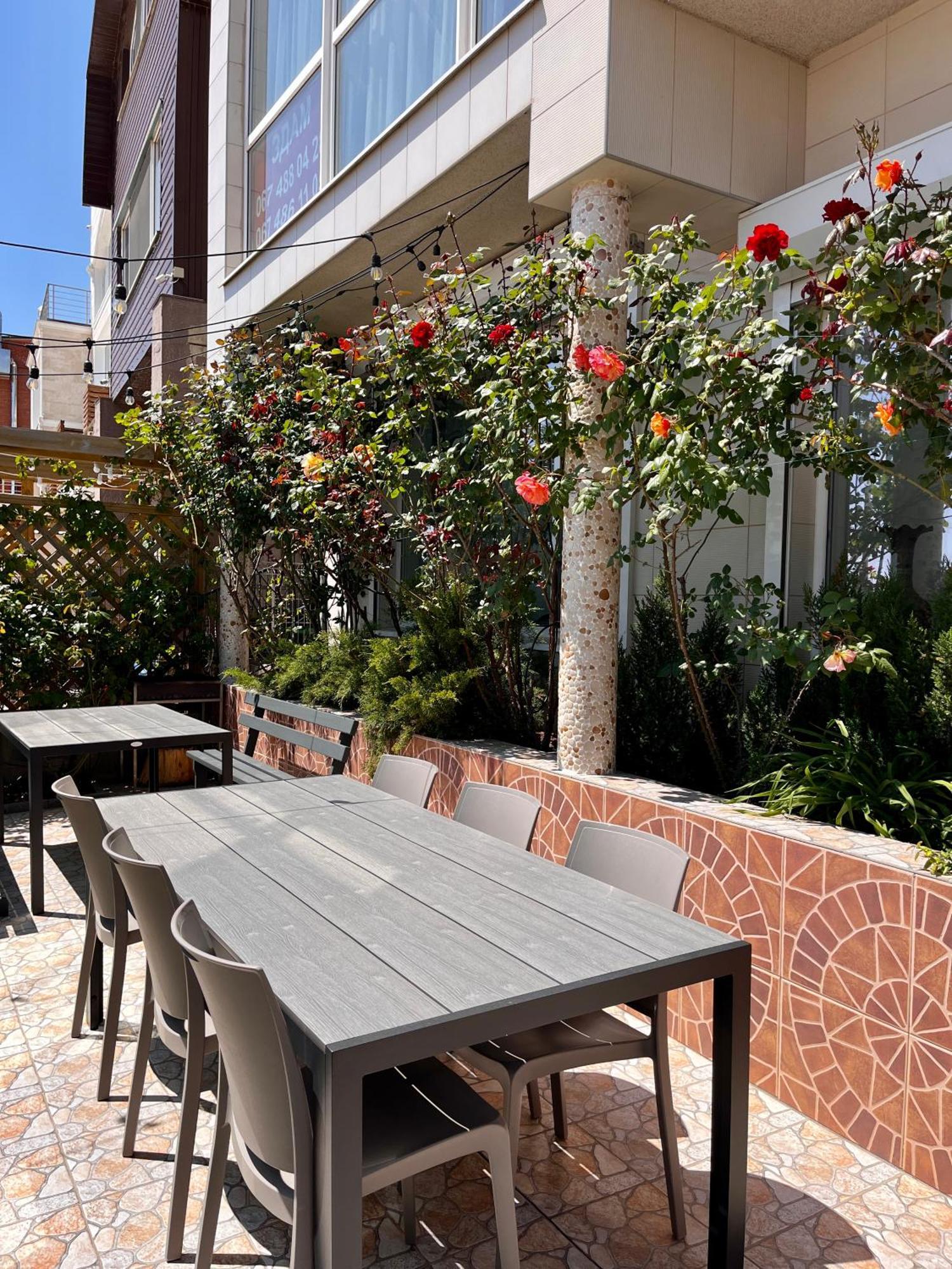 Done Kandybone Apartments Burlach'ya Balka Extérieur photo